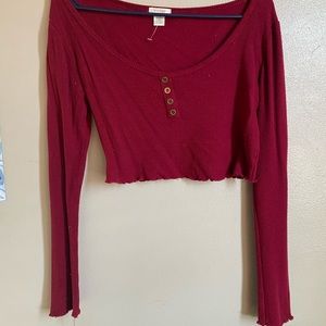 Cropped red ribbed top